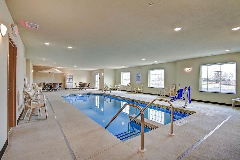 Cobblestone Hotel & Suites - Pulaski 31/62
