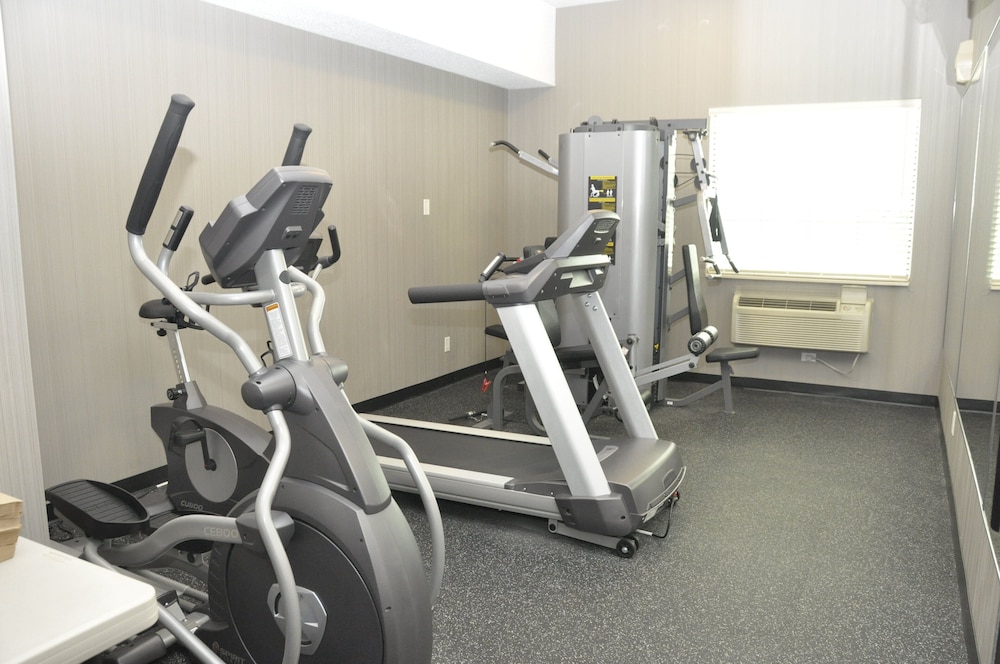 Holiday Inn Express Barrie 38/75