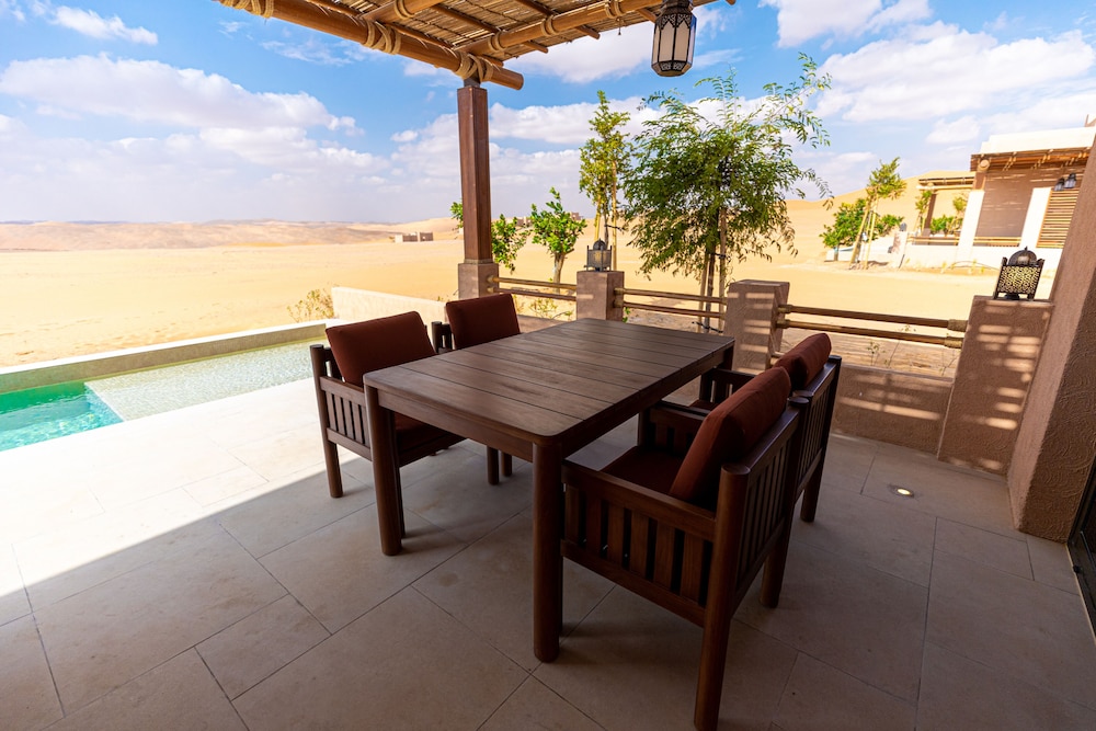 Bab Al Nojoum Bateen Liwa 34/60