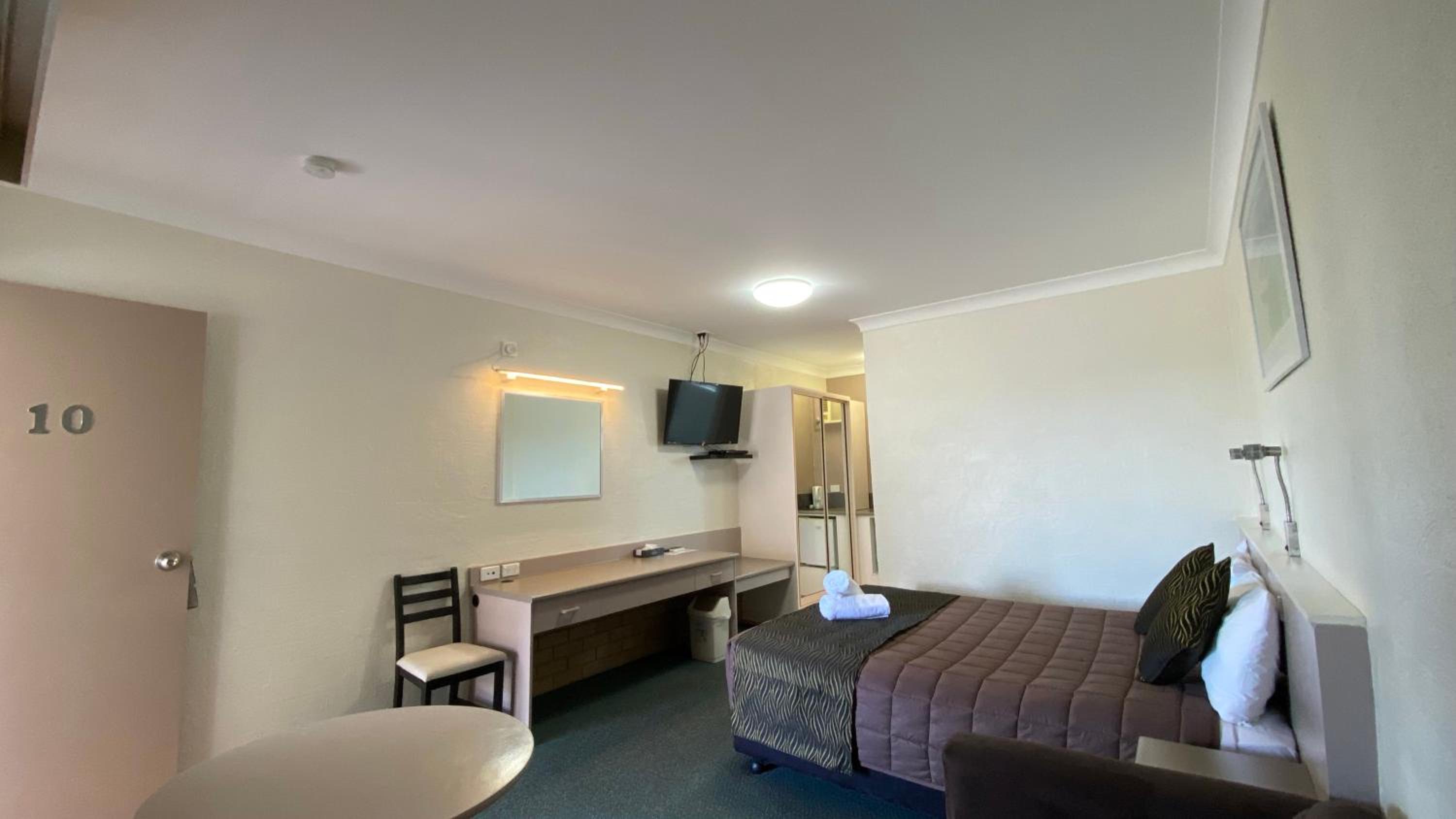 جناح تنفيذي، Sapphire City Motor Inn Inverell 5/8