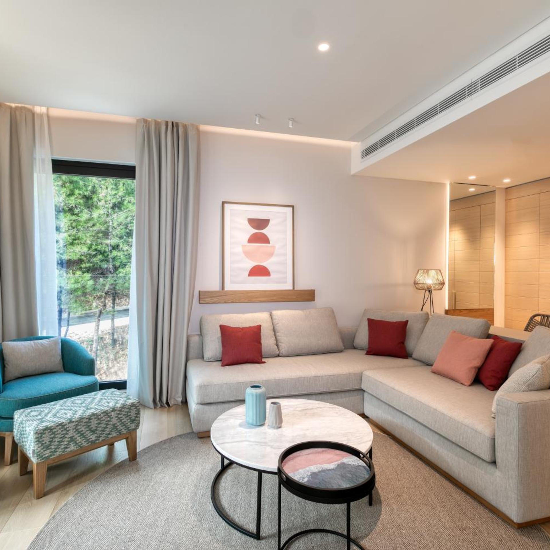 Vathi Cove Luxury Resort & Spa 40/60