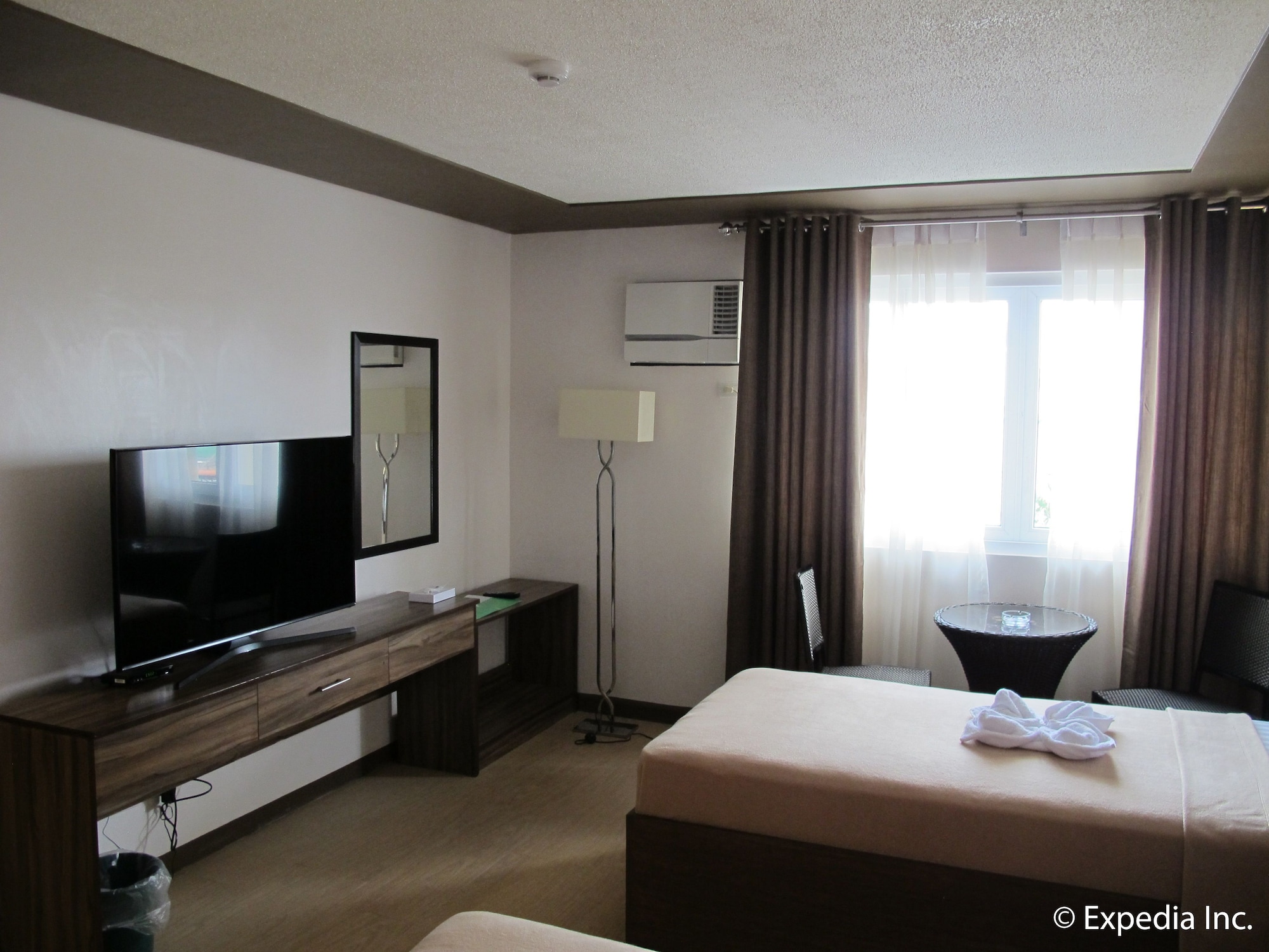 غرفة سوبيريور بسرير كوين وسرير فردي، Leope Hotel 3/4