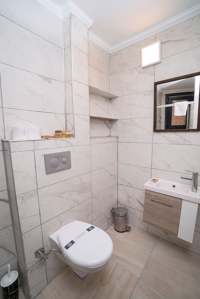 HHK Hotel 47/50