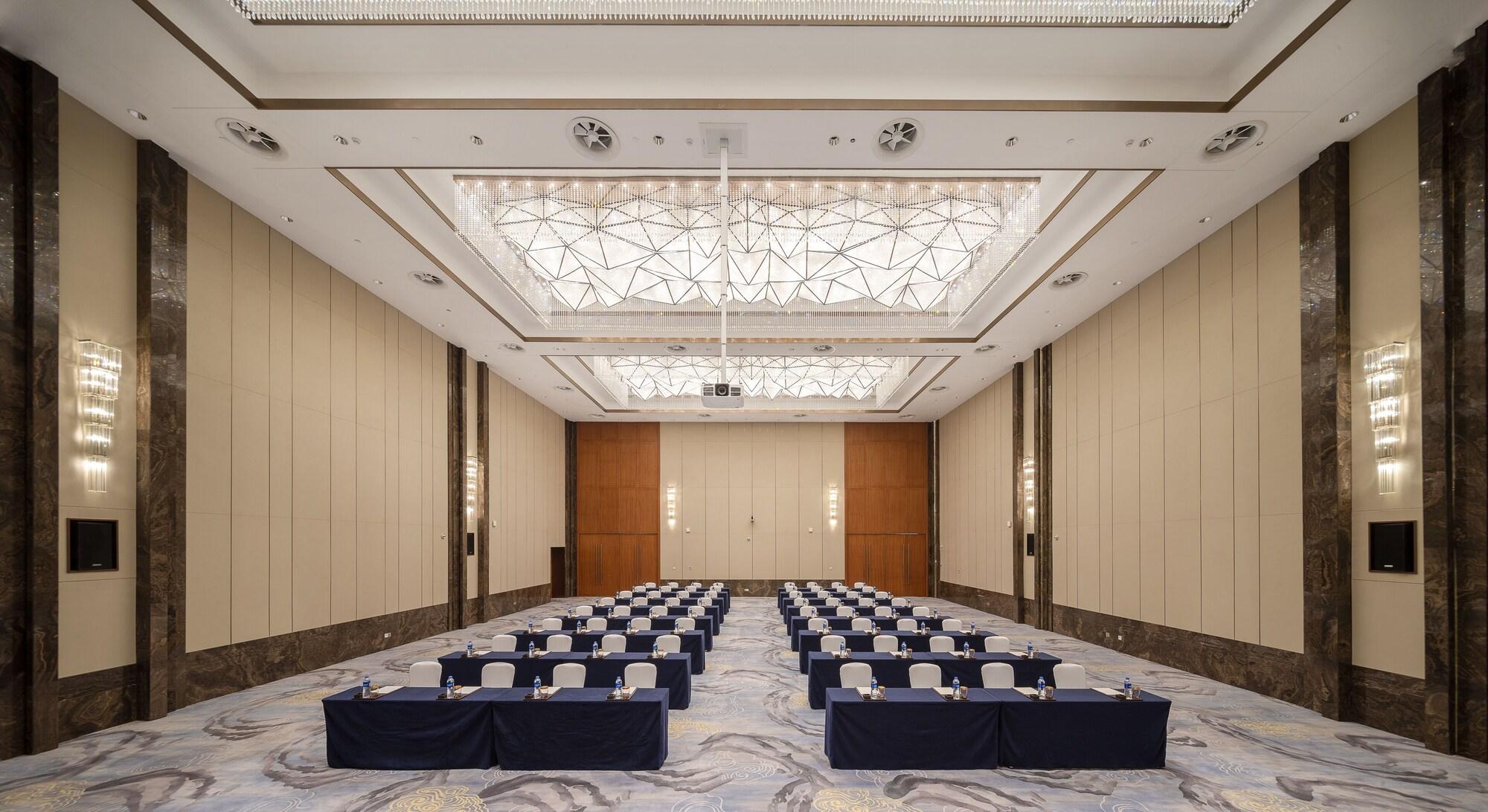 Metropolo wuhan Optics Valley Convention&Exhibition Center Hotel 48/57