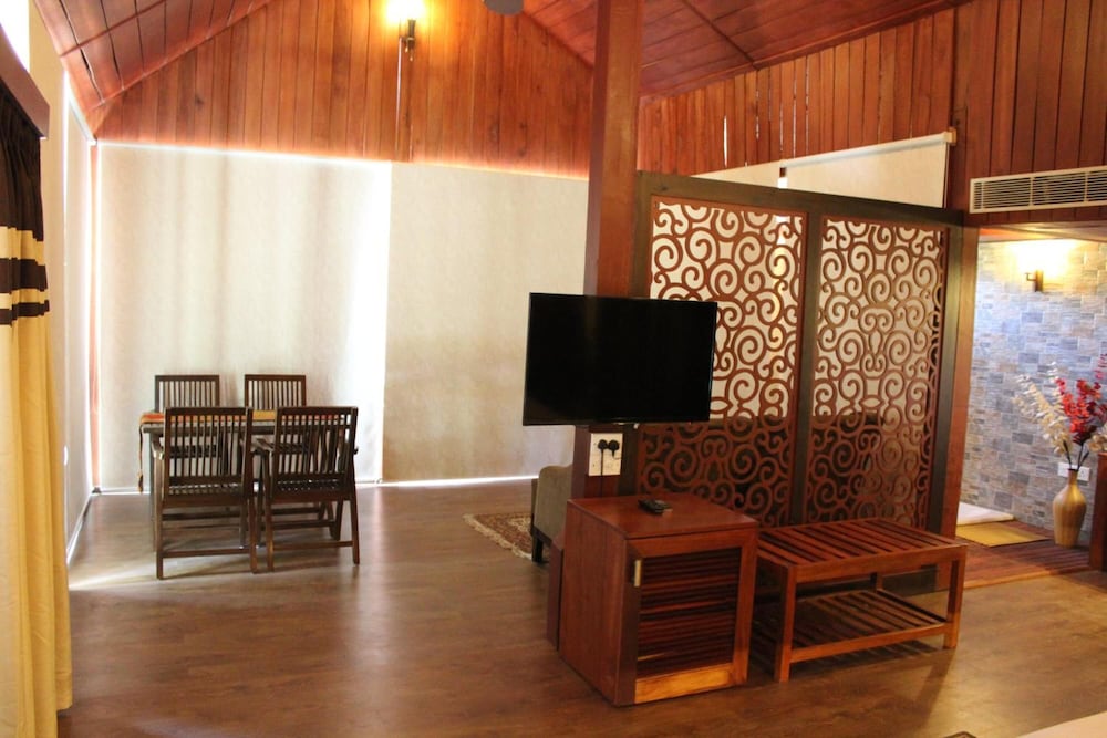 Silver Sand Beach Resort 23/50