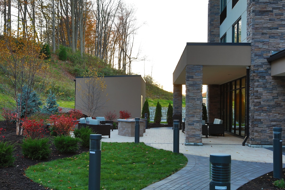 Holiday Inn Express Oneonta 3/62