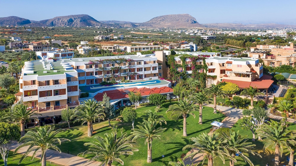 Anissa Beach and Village Hotel 6/80
