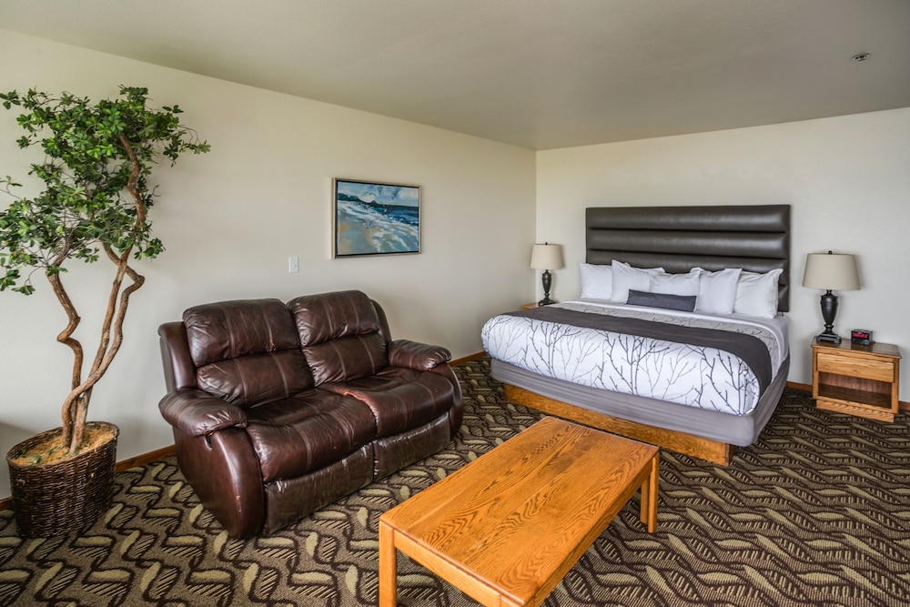 Adobe Resort 30/73