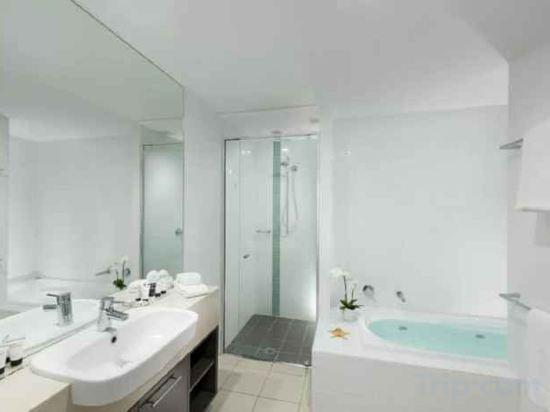 1 Bedroom, Spa, Apartment, Garden View