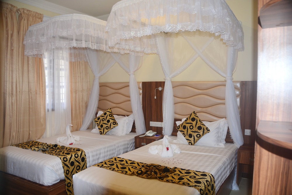 Standard, King Bed, Spice Palace Hotel 4/5