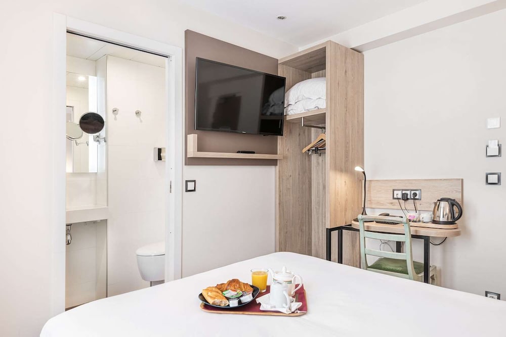 Hotel Courcelles Mederic 33/39