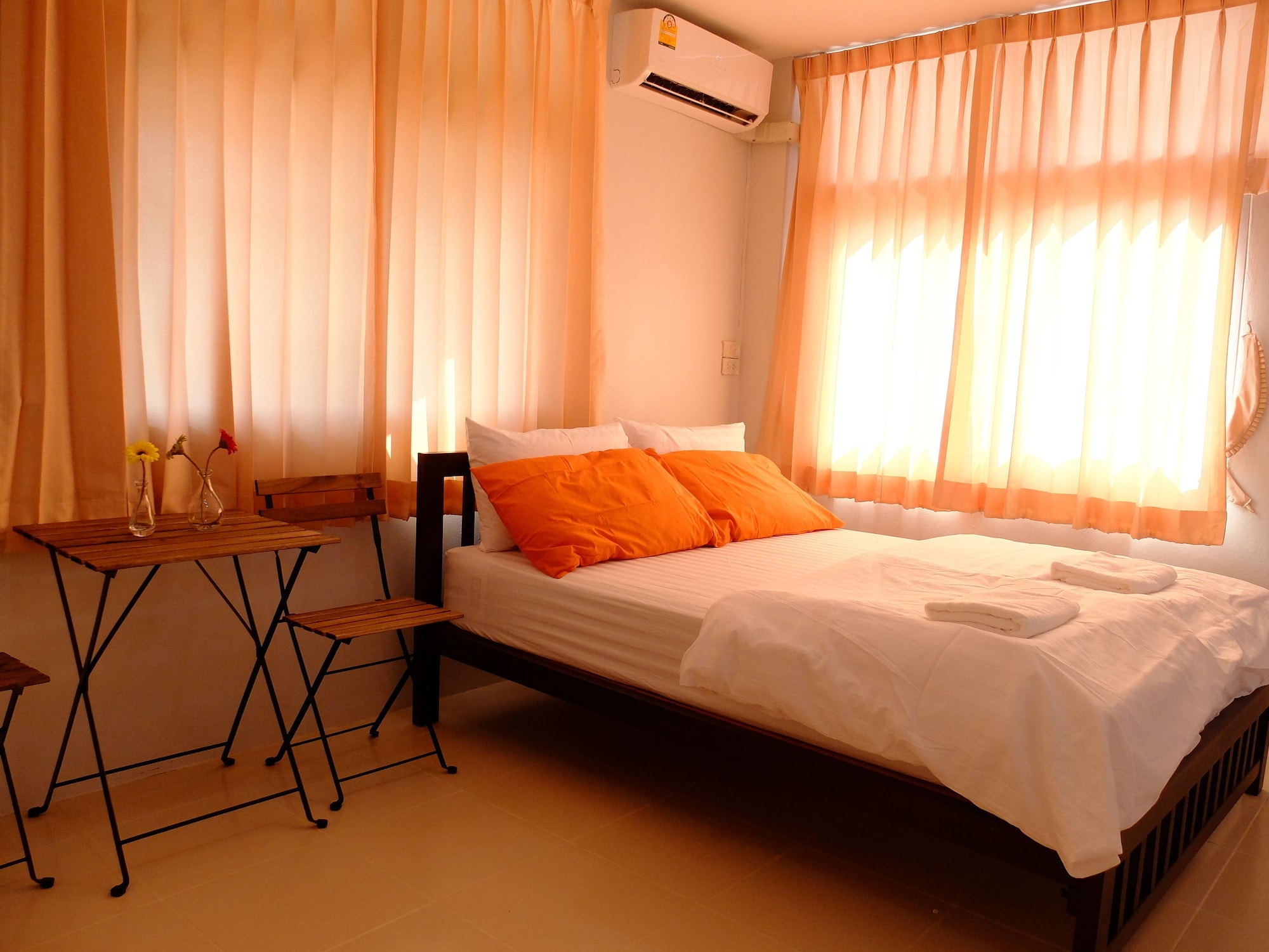Room, Queen Bed