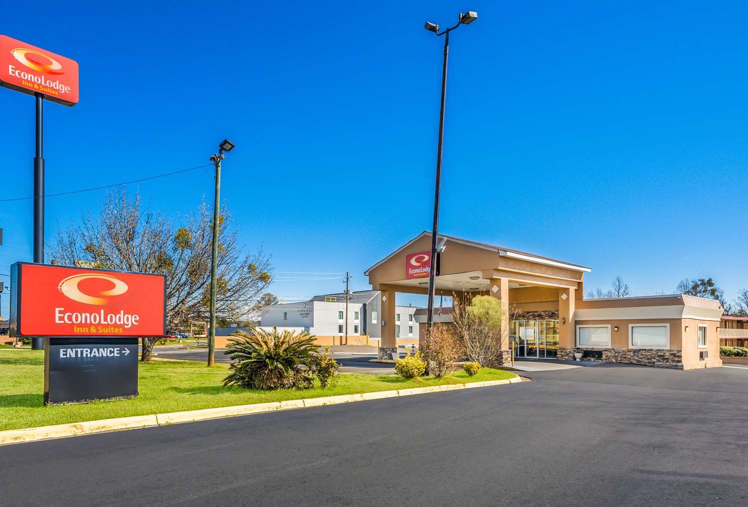 Econo Lodge Inn Suites Macon West 6/28