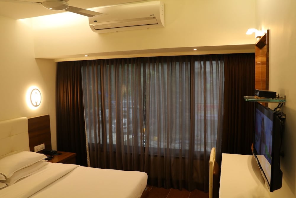 HOTEL MILAN INTERNATIONAL 38/53