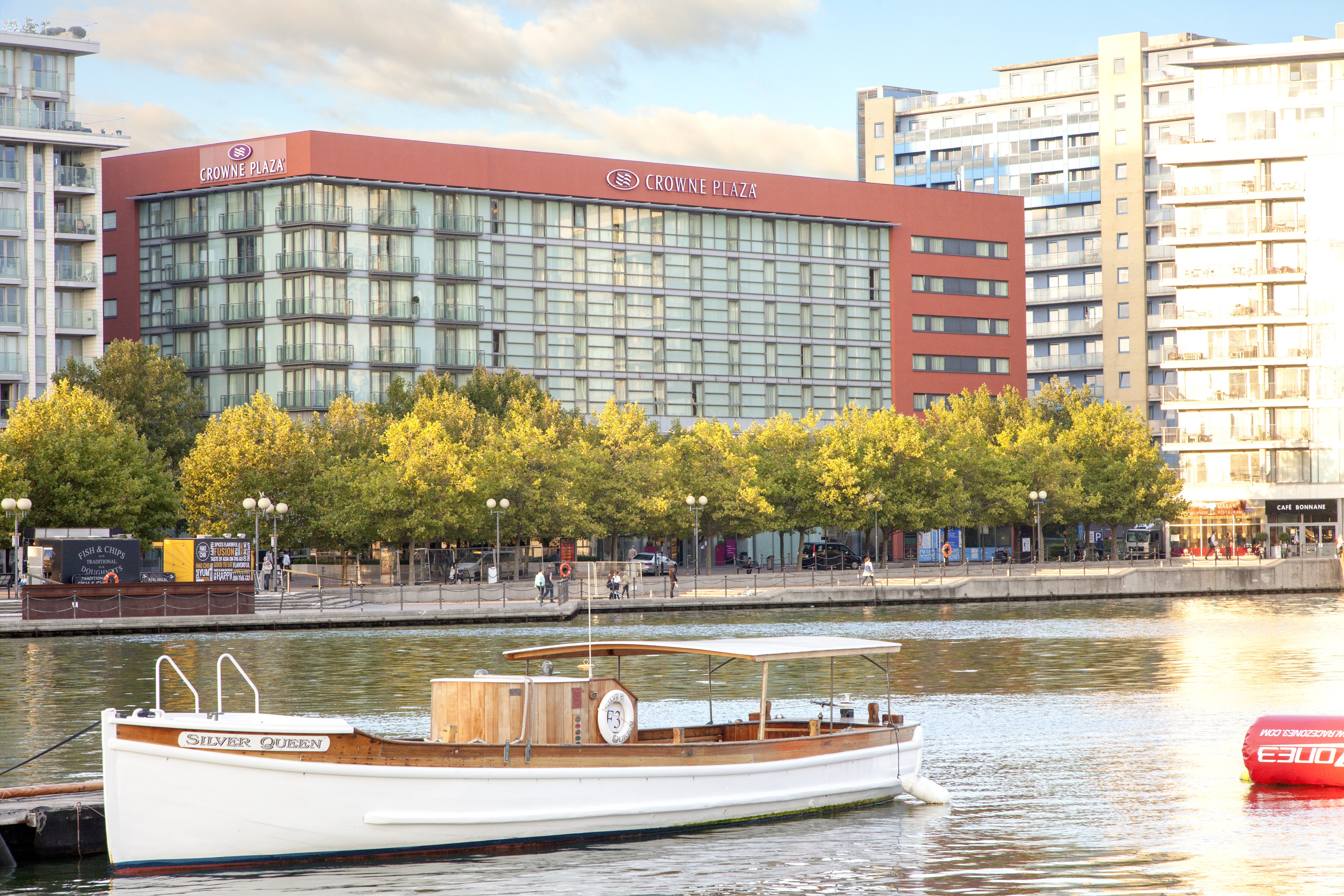 CROWNE PLAZA LONDON DOCKLANDS 68/71