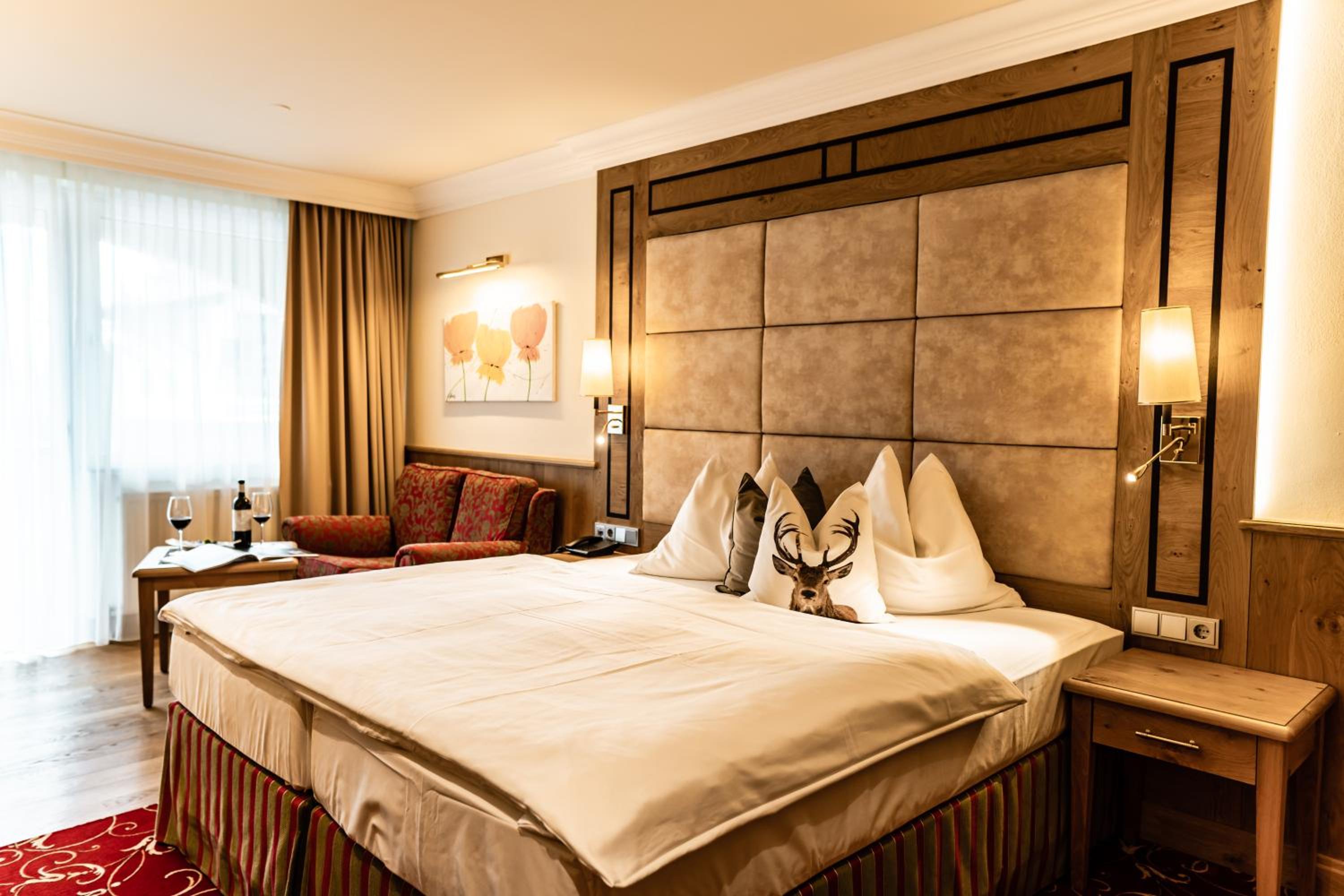 Deluxe, Double Bed, Garden or Parking View، Hubertushof 9/10