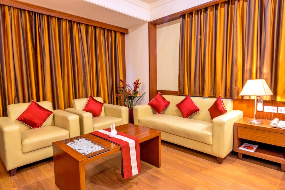 Octave Suites - Residency Road 25/33