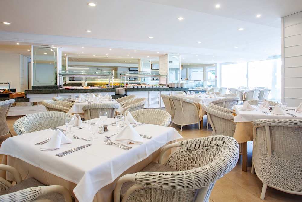 Grupotel Club Menorca 50/70