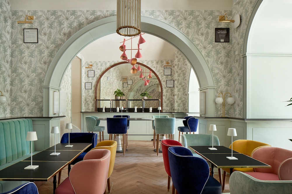 UNAHOTELS Trastevere Rome 72/80