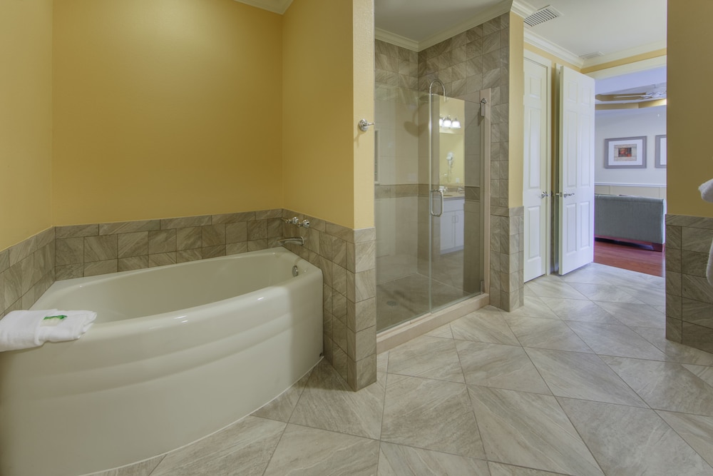 Holiday Inn Club Vacations Fox River Resort at Sheridan 13/47