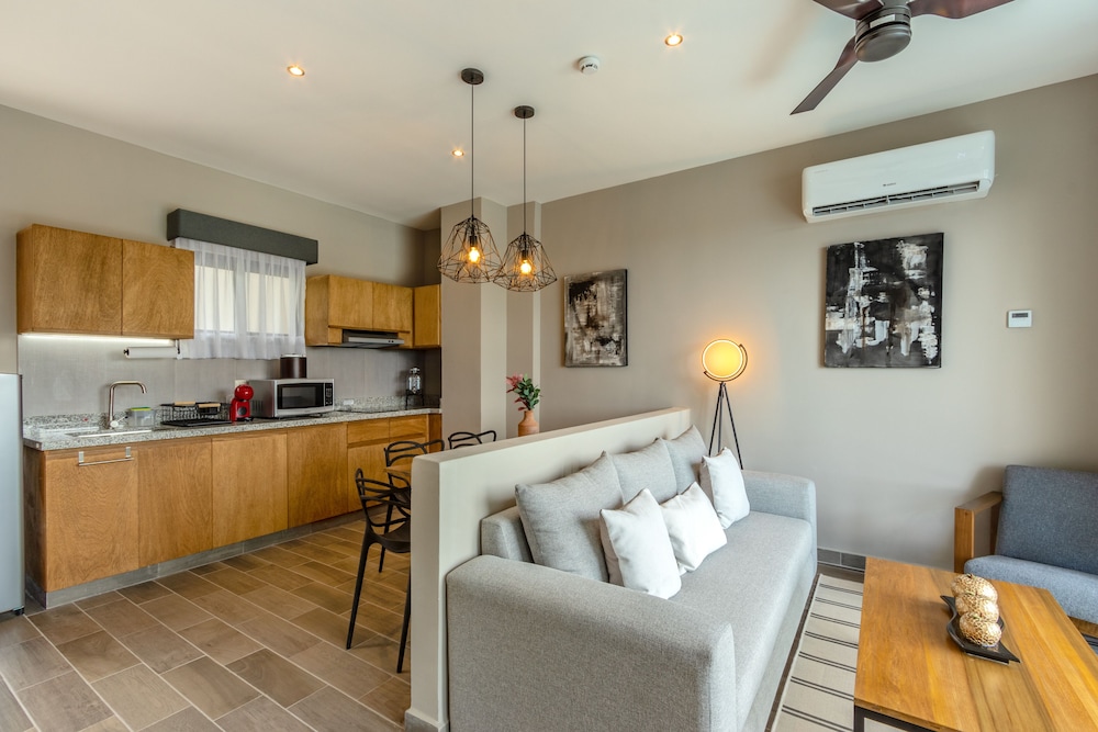Niru Ocean Suites By Binniguenda 25/47