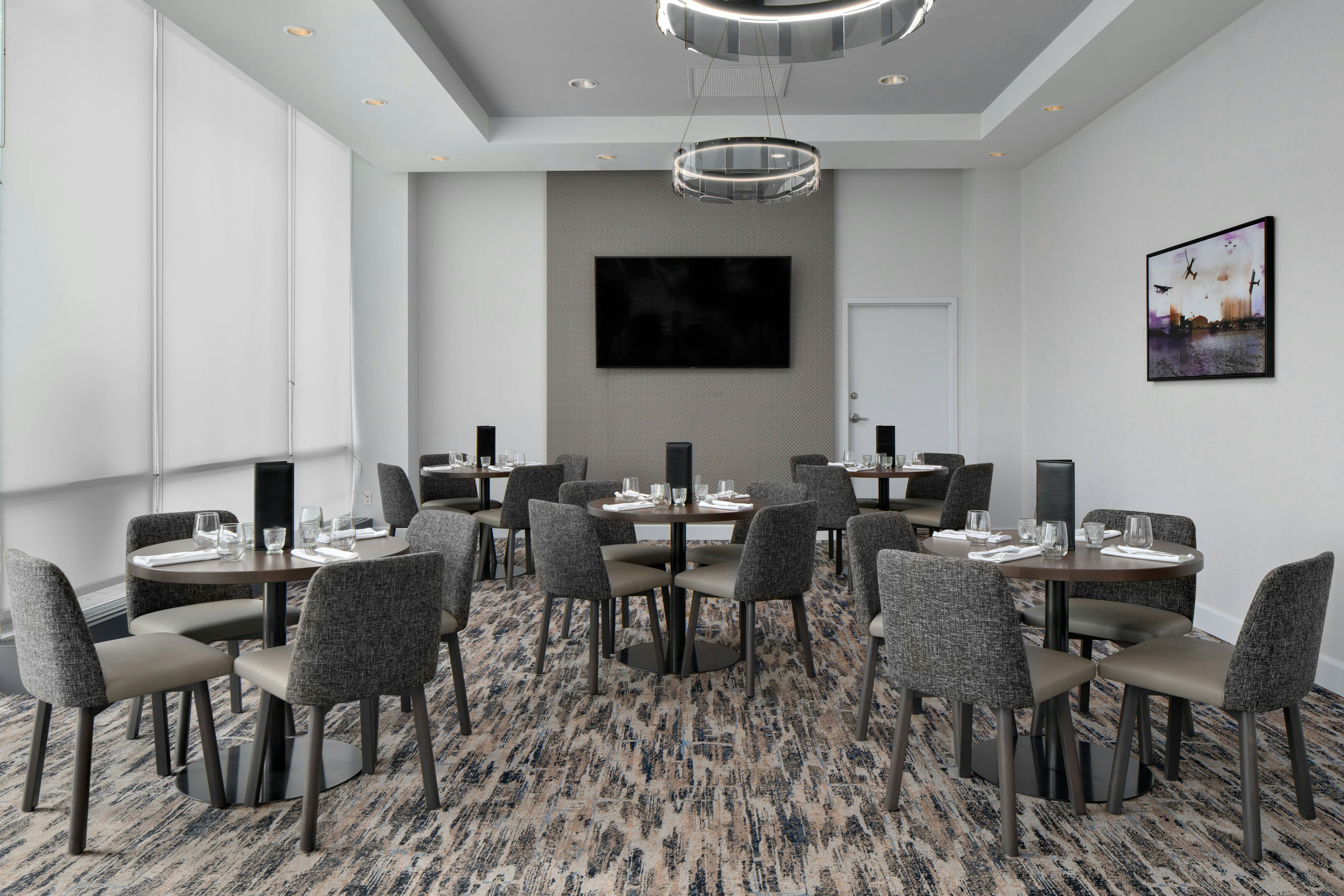 Courtyard by Marriott Edmonton Downtown 14/16