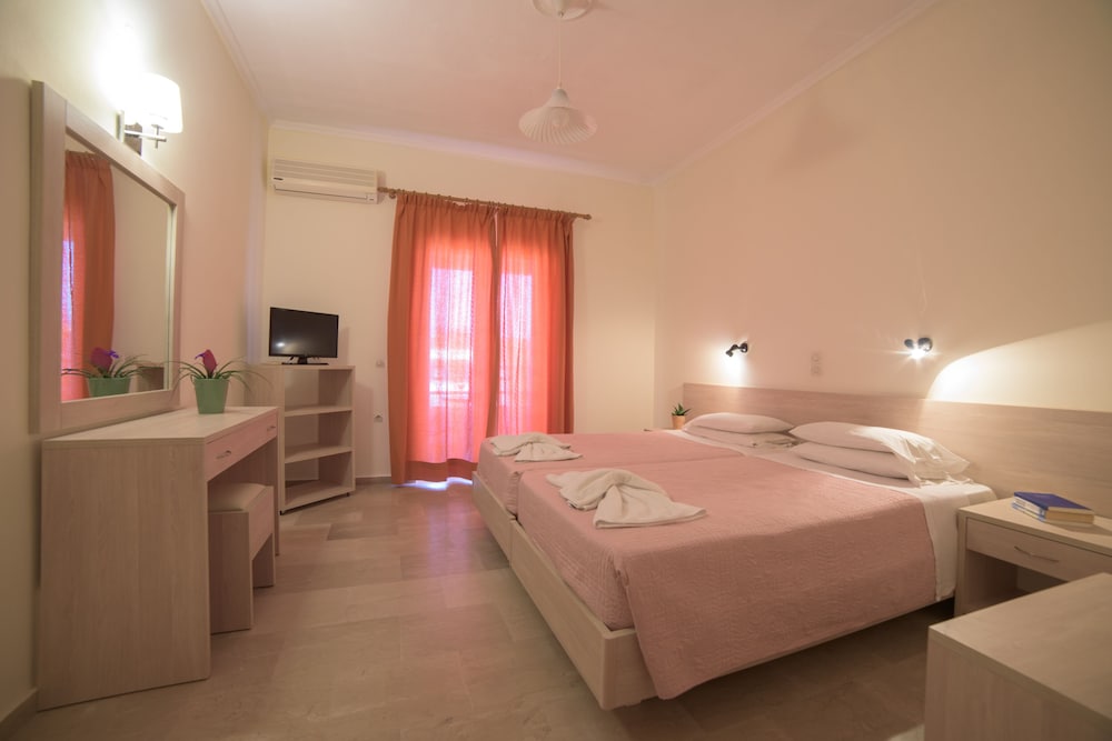 Alkyon Beach Hotel 6/15