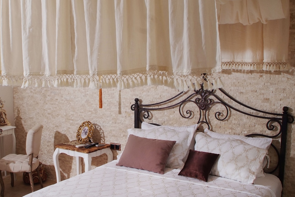 Alacati Chigdem Hotel 37/38