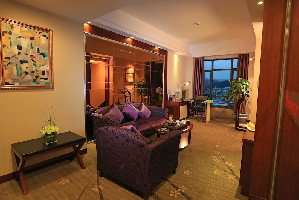 Ramada by Wyndham Longyan 31/55