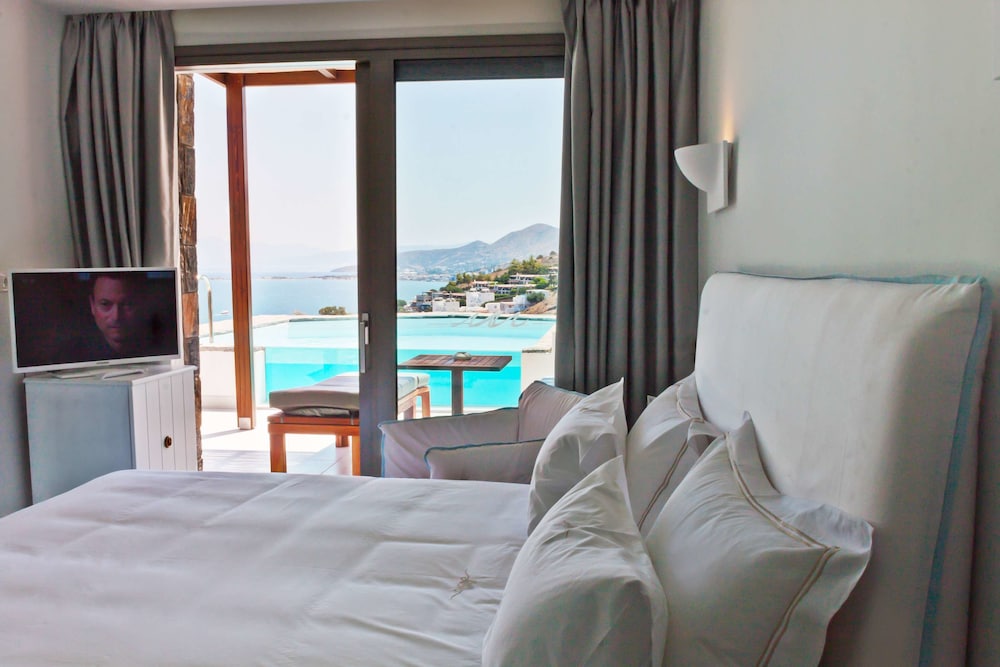 Royal Marmin Bay Boutique and Art Hotel 12/50