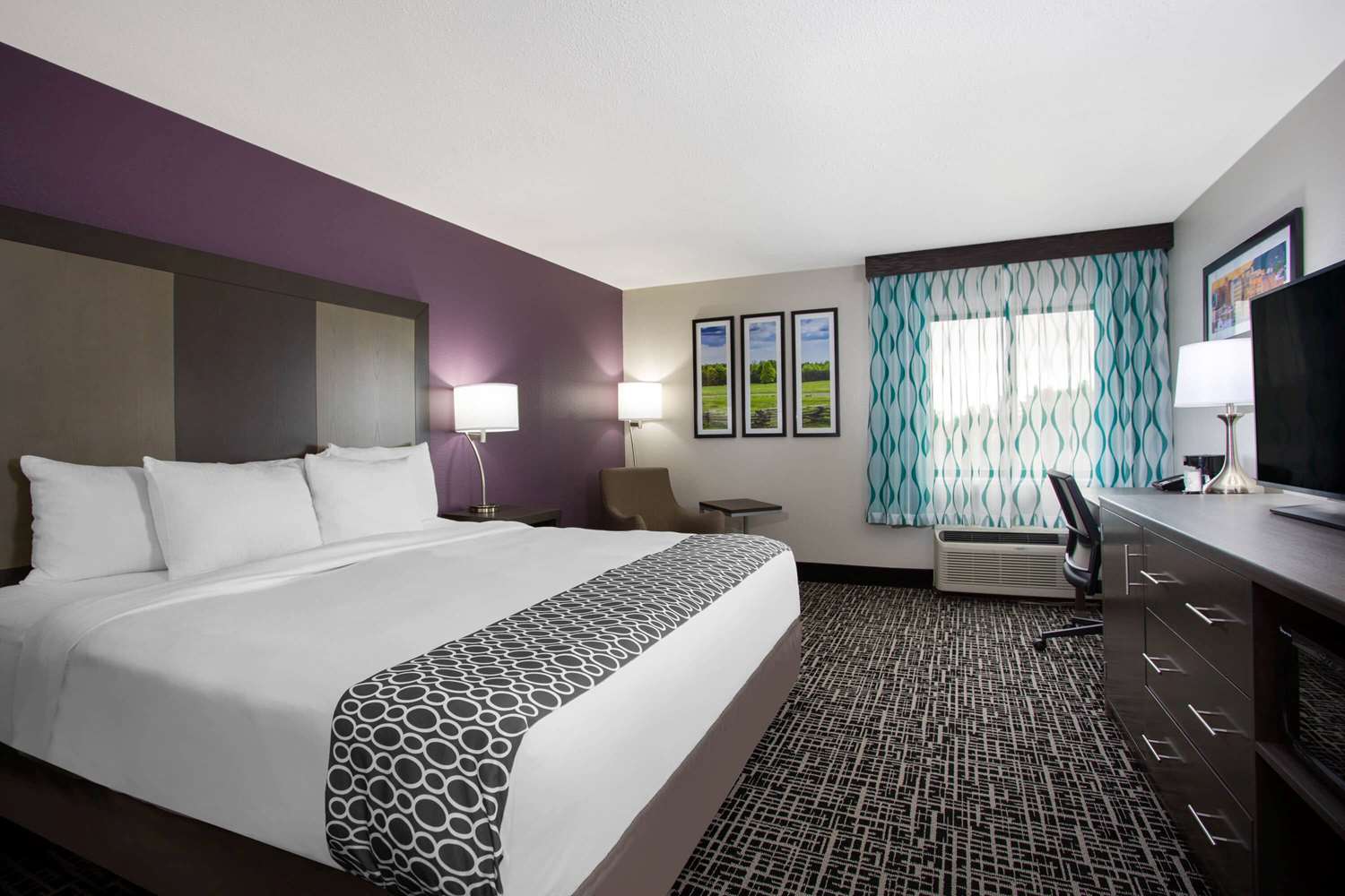 La Quinta Inn & Suites by Wyndham Roanoke Salem 10/58