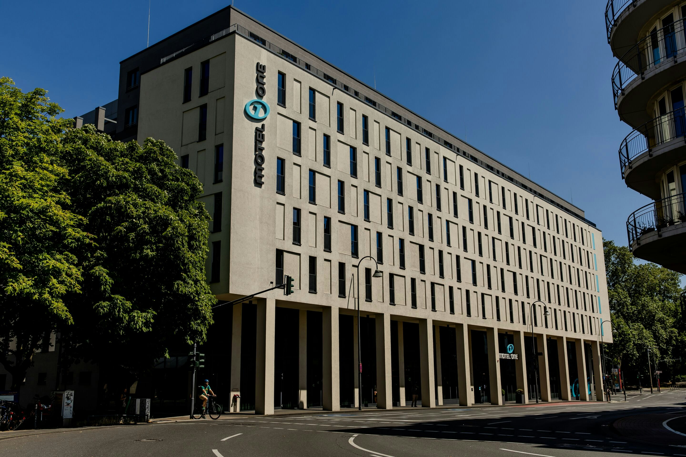 Hotel Motel One Koln-Mediapark 21/23