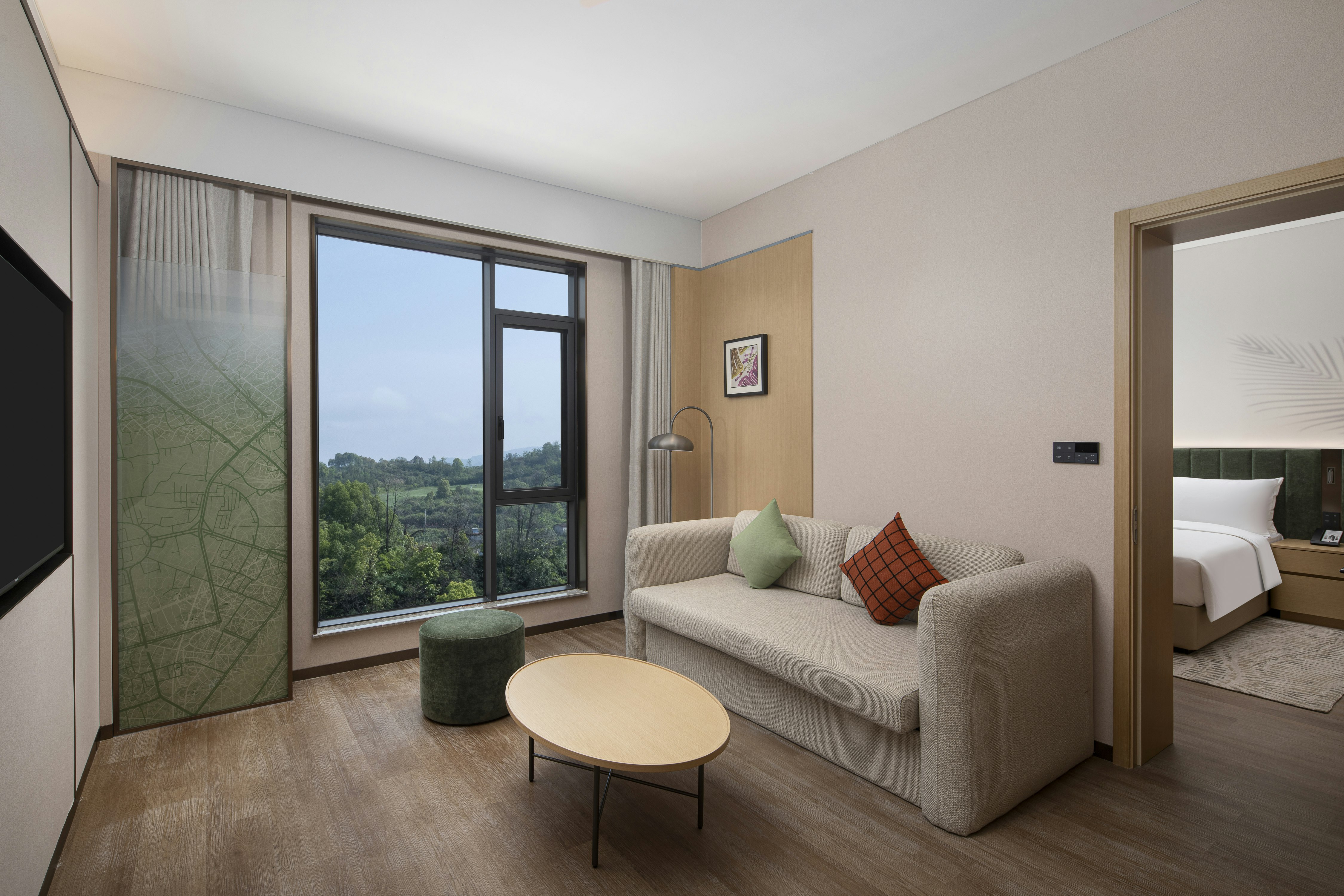 Deluxe, Suite, King Bed, Hilton Garden Inn Zhangjiajie Tianmen Mountain 2/3