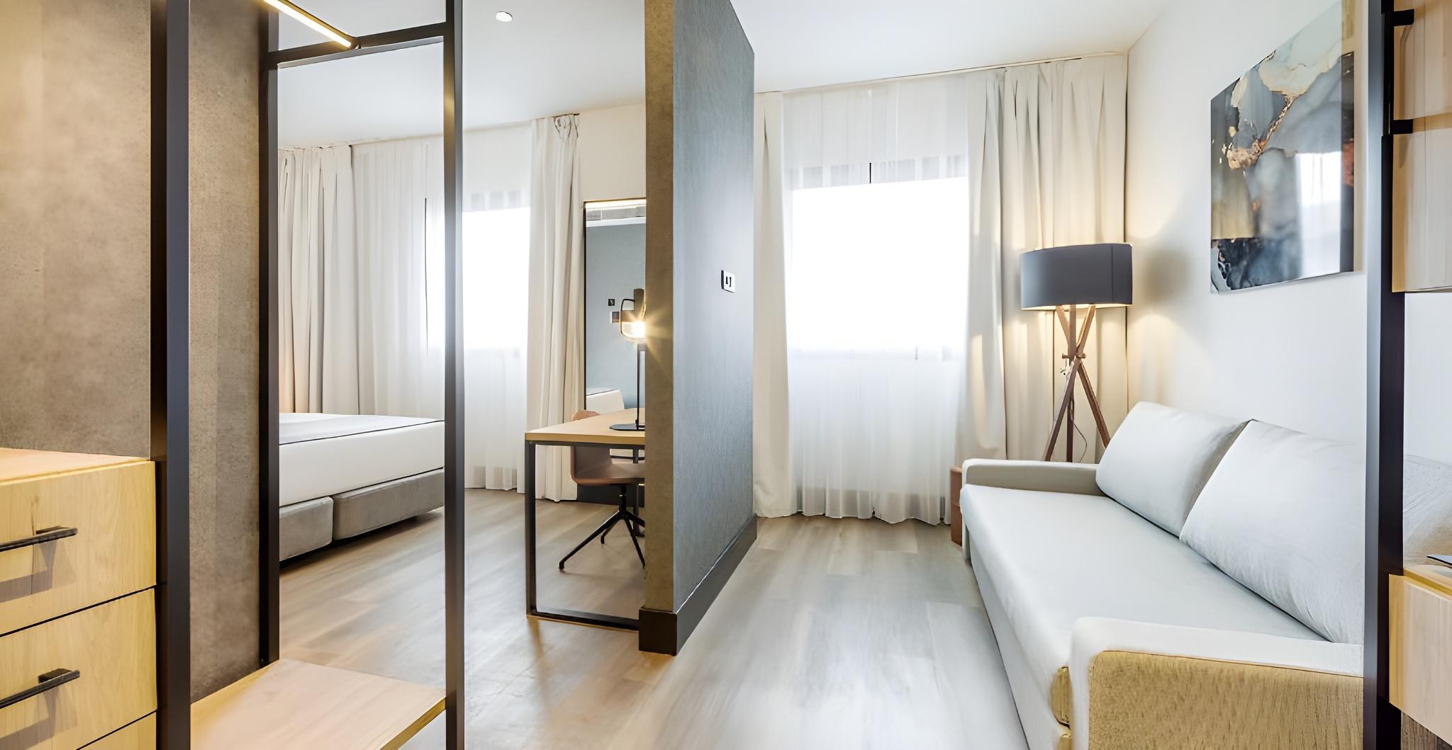 Premium, Queen Bed