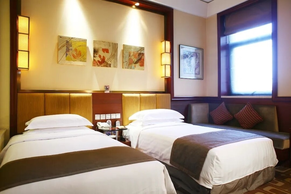 Beijing Minzu Hotel 10/36