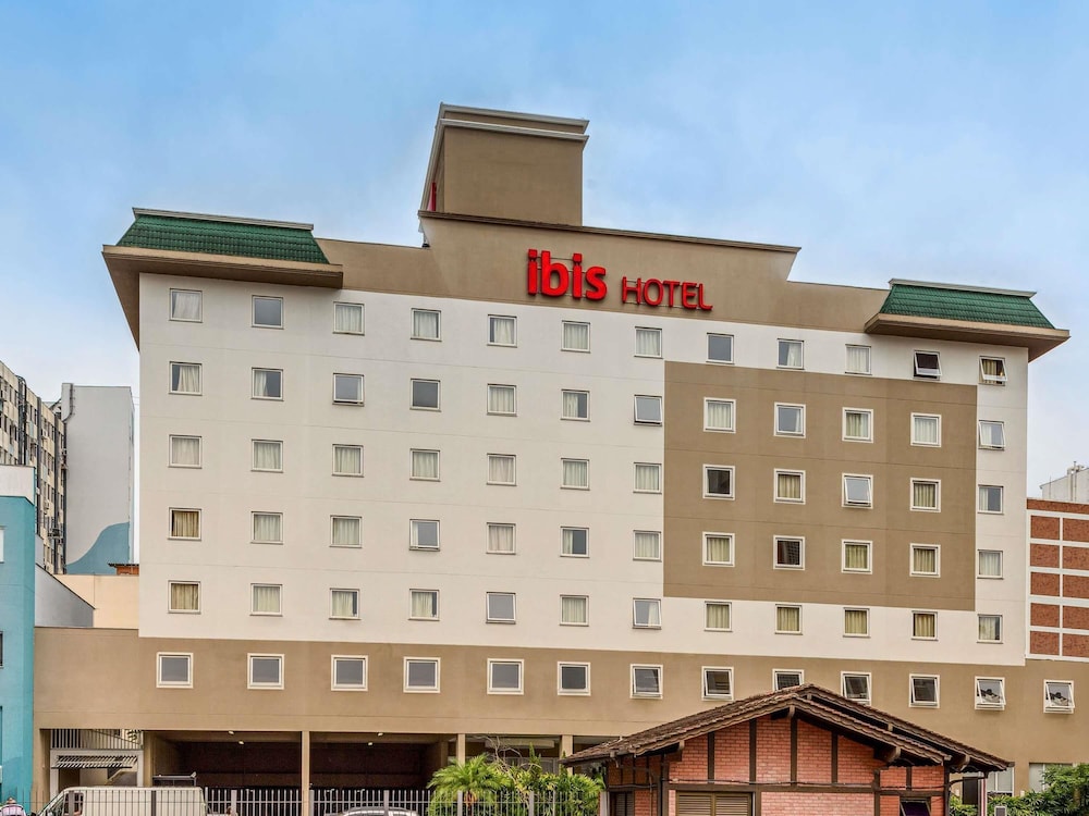 Ibis Blumenau 1/66