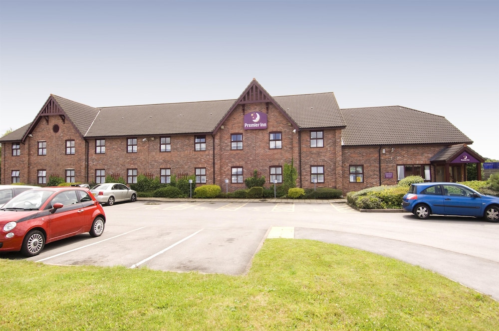 Premier Inn St. Helens South 27/29