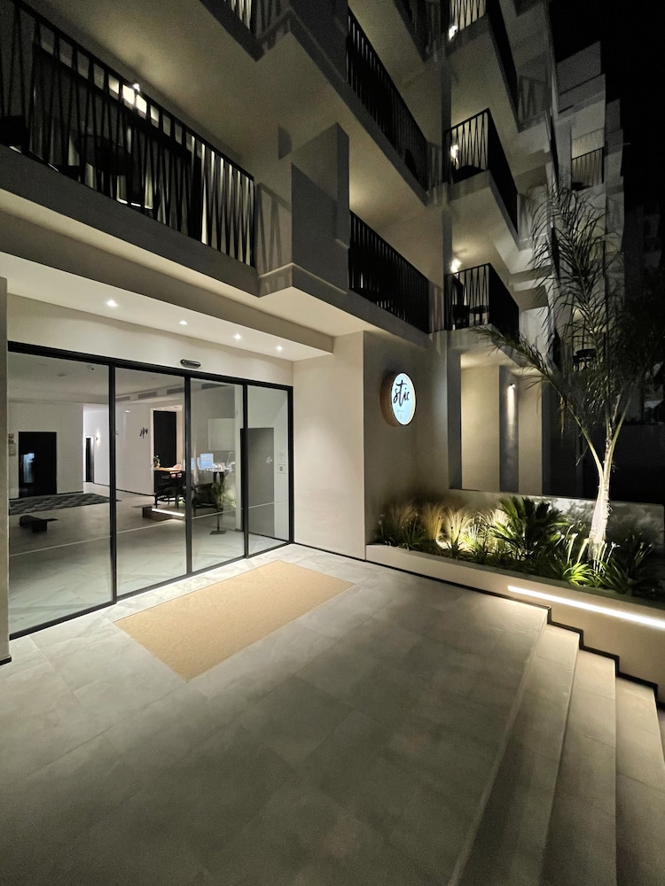 Hotel Stic Urban 67/72
