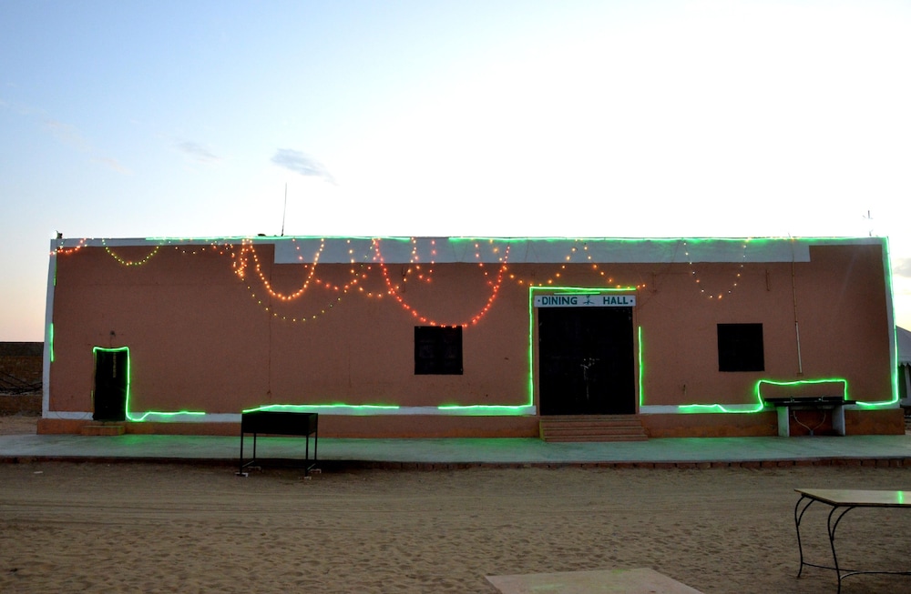 Oasis Camp Sam 3/50