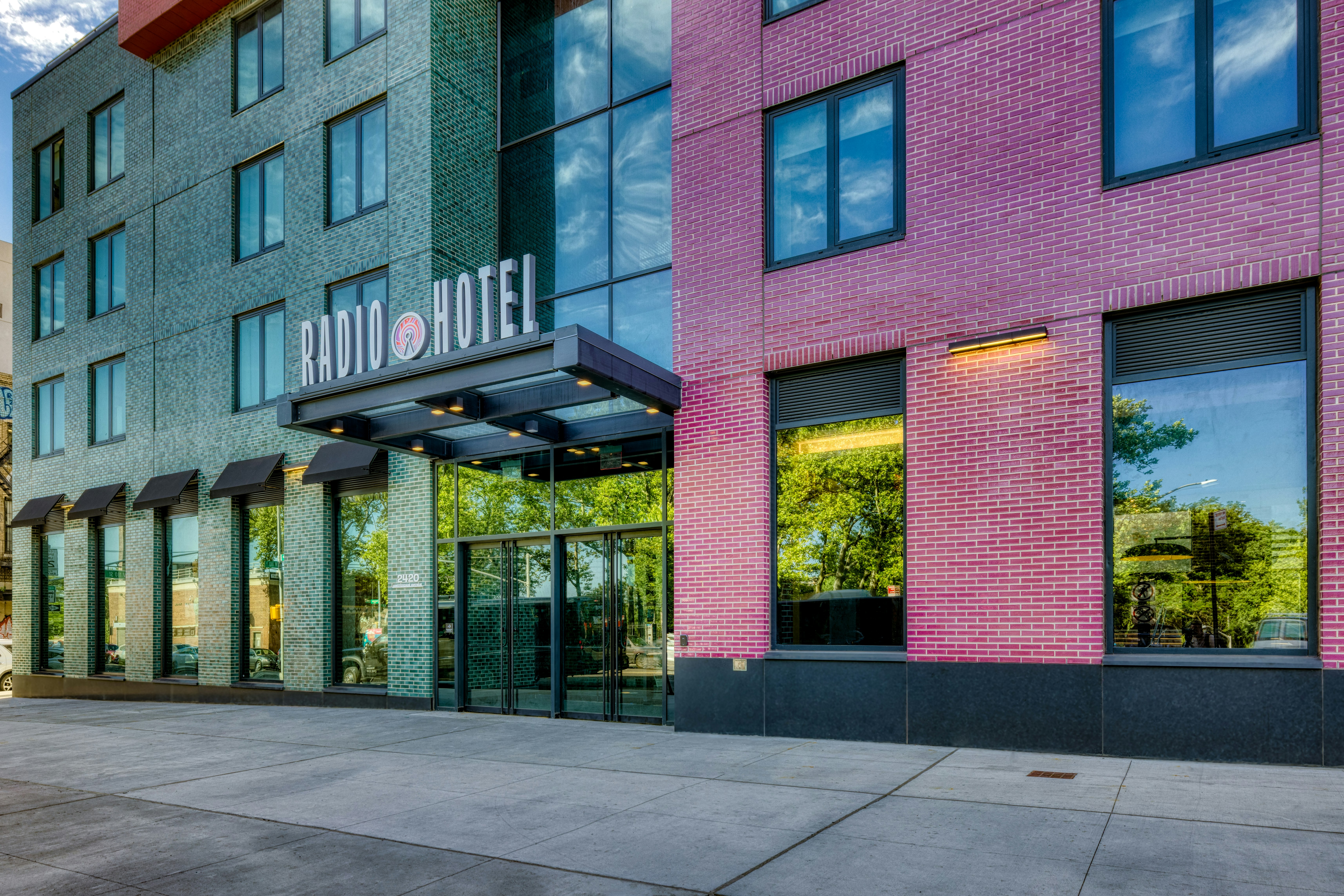 Radio Hotel 30/38