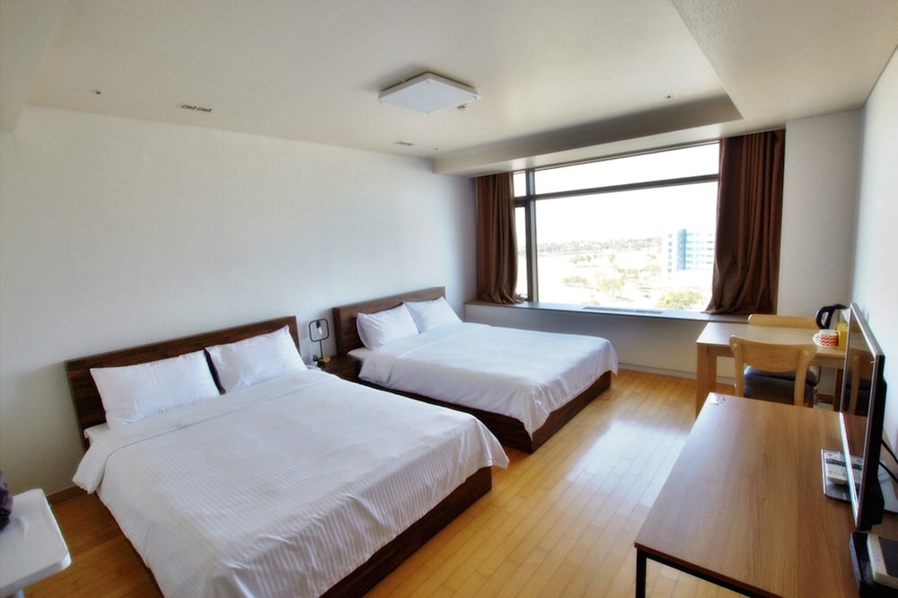 Incheon Airport Guesthouse 12/46