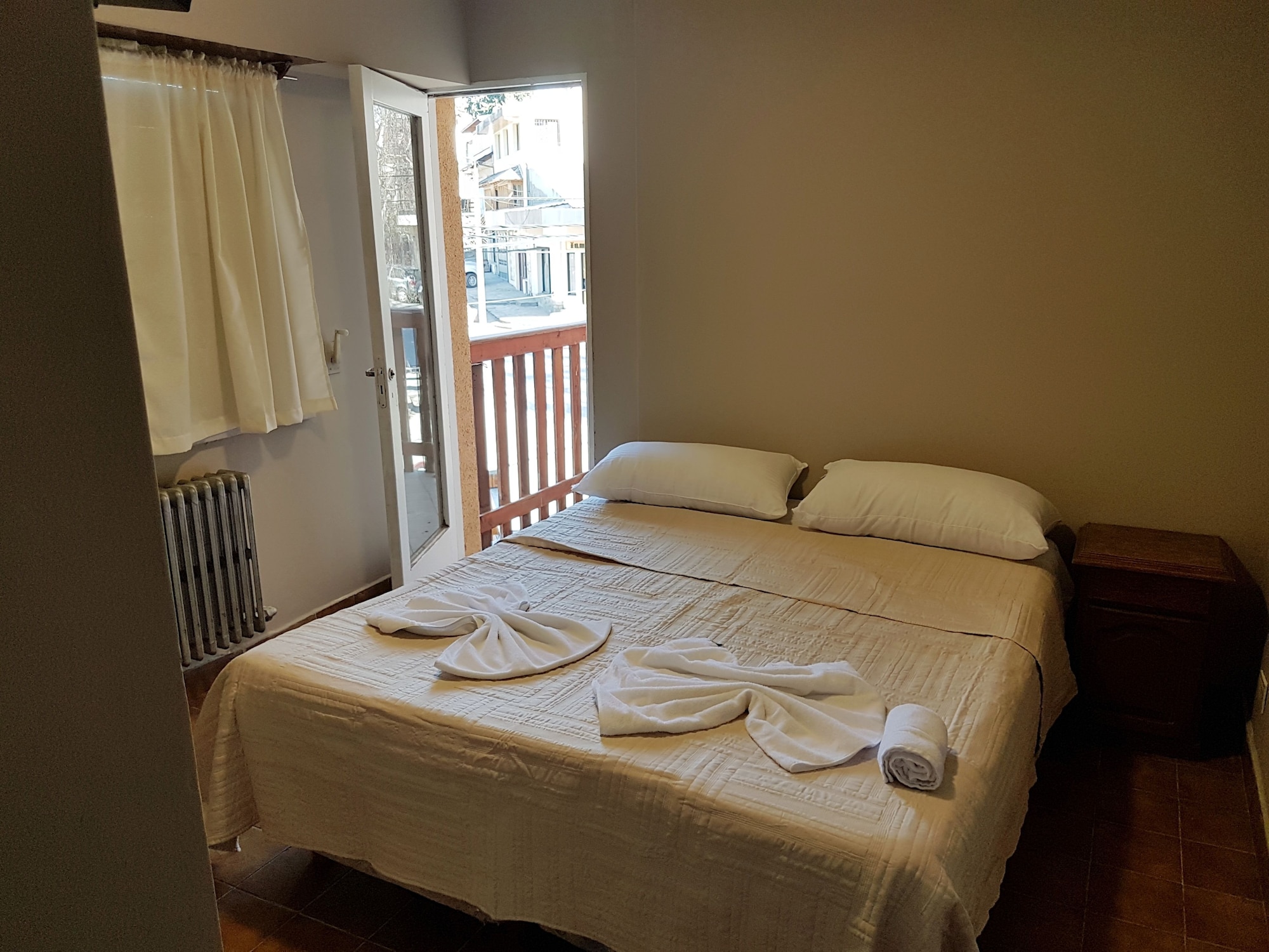 غرفة بسرير مزدوج، Trip Bariloche Select Hostel 2/6