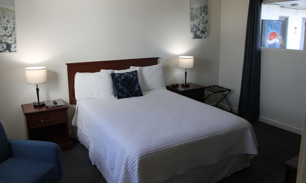ROOM, SINGLE, QUEEN BED