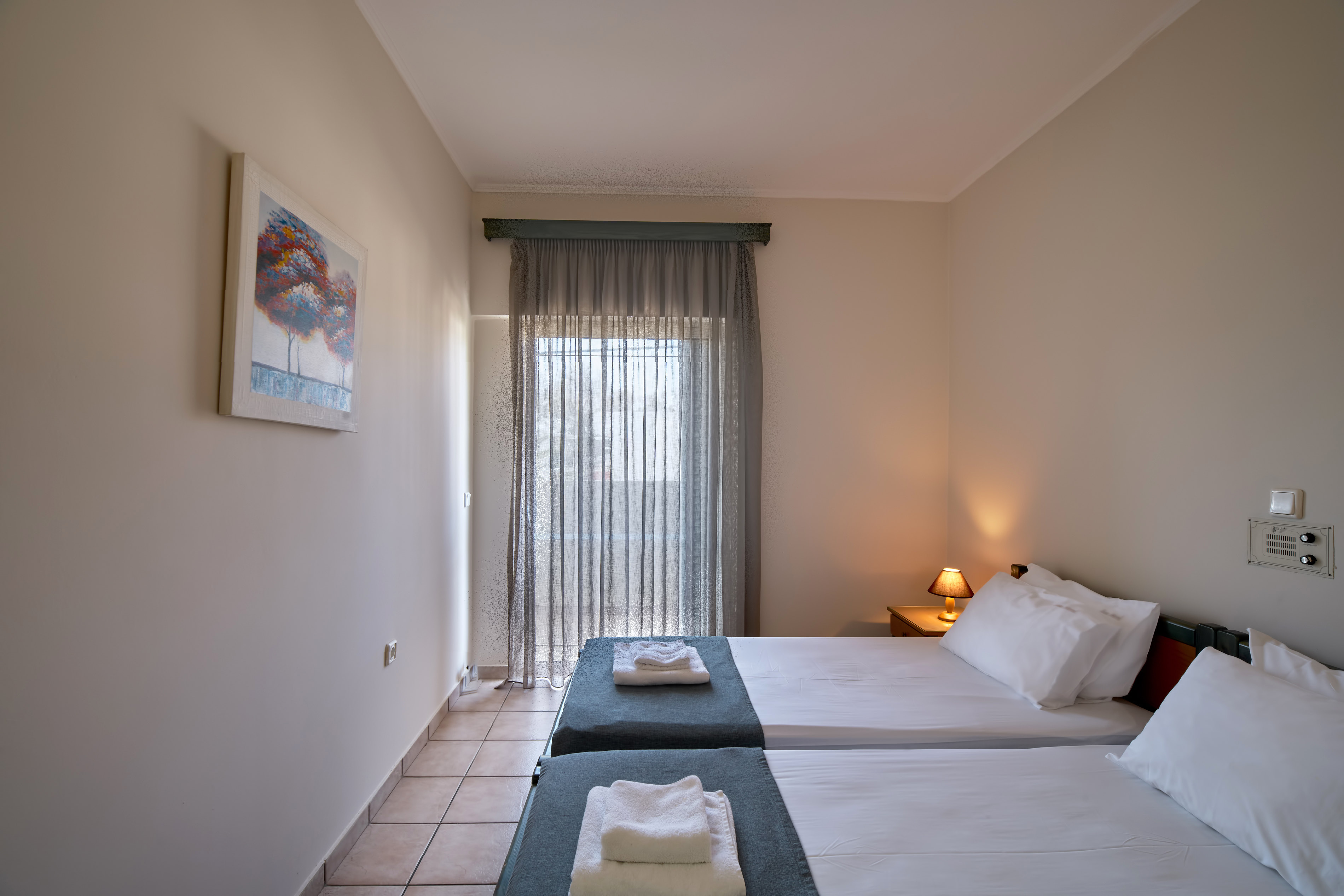 Inea Studio 7/50
