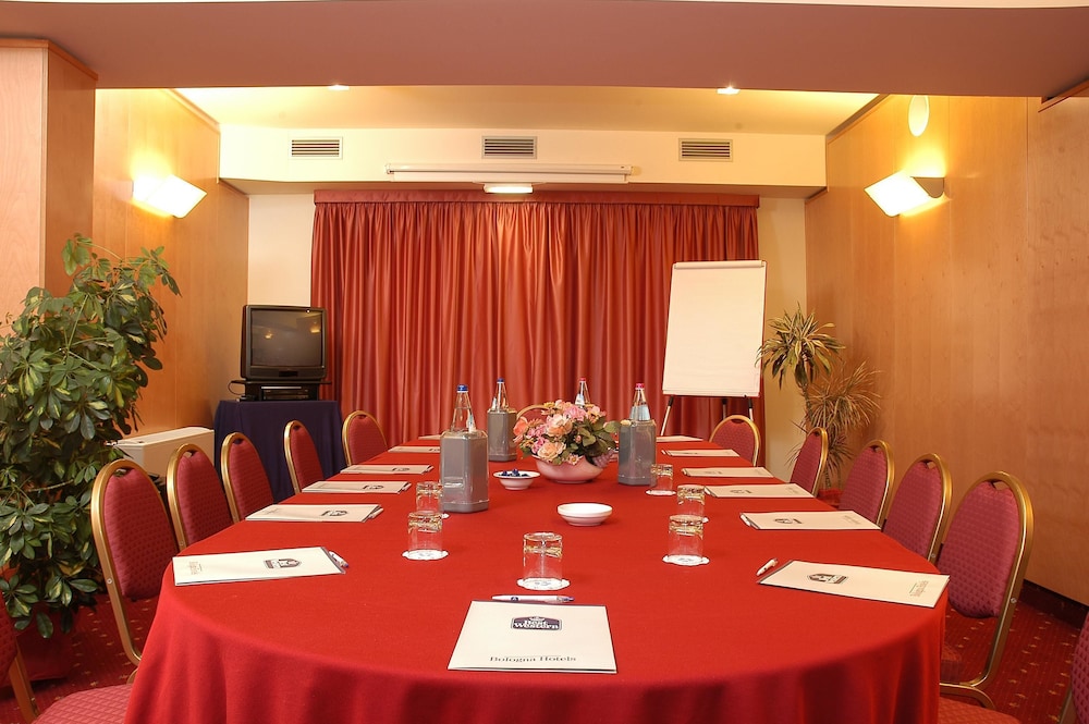 JR Hotels Gate 7 Bologna 64/70