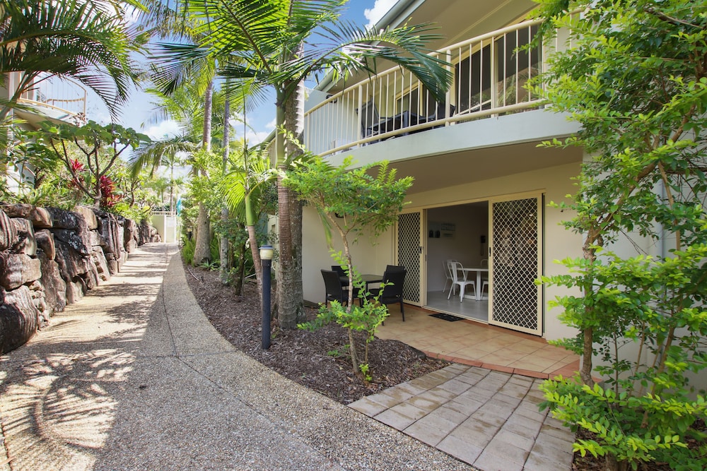 Headland Beach Resort 59/69