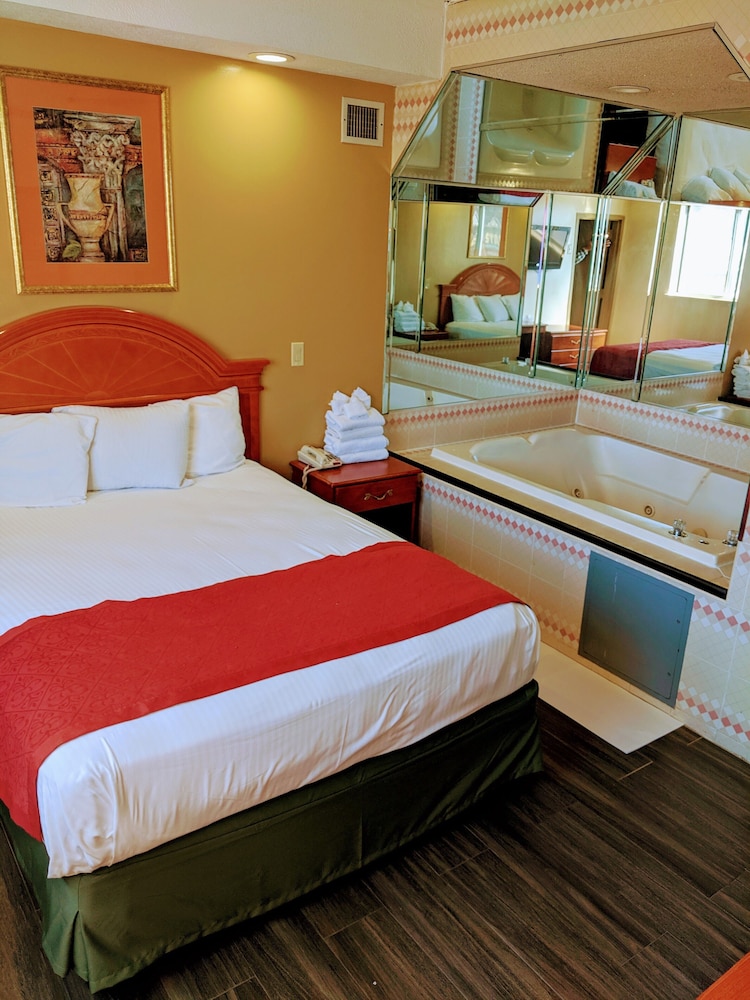 Jets Motor Inn 4/34