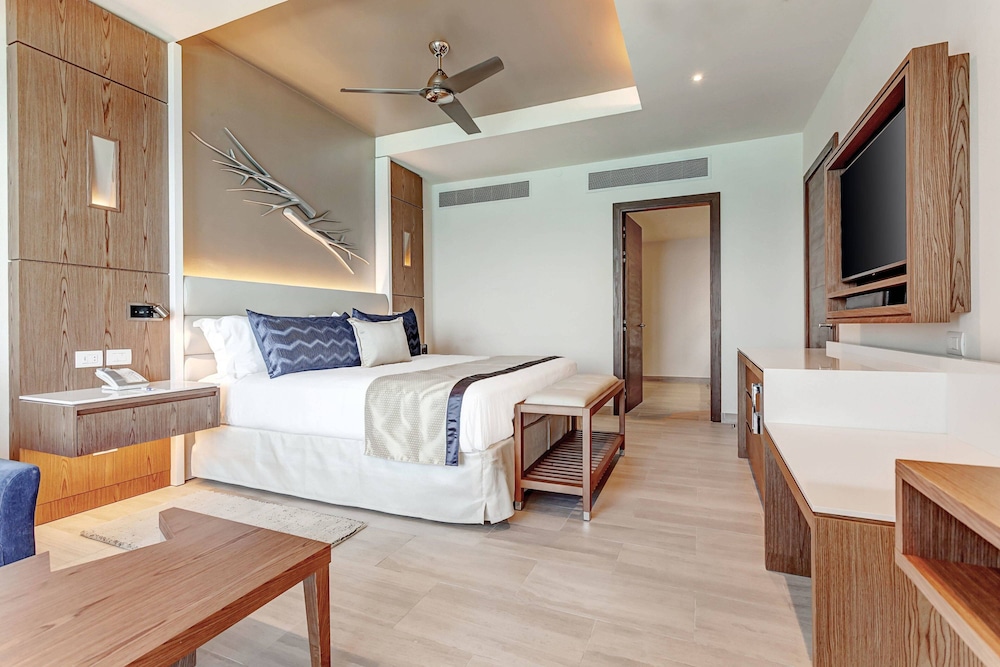 Royalton CHIC Cancun, An Autograph Collection (ex Royalton Cancun) 14/71