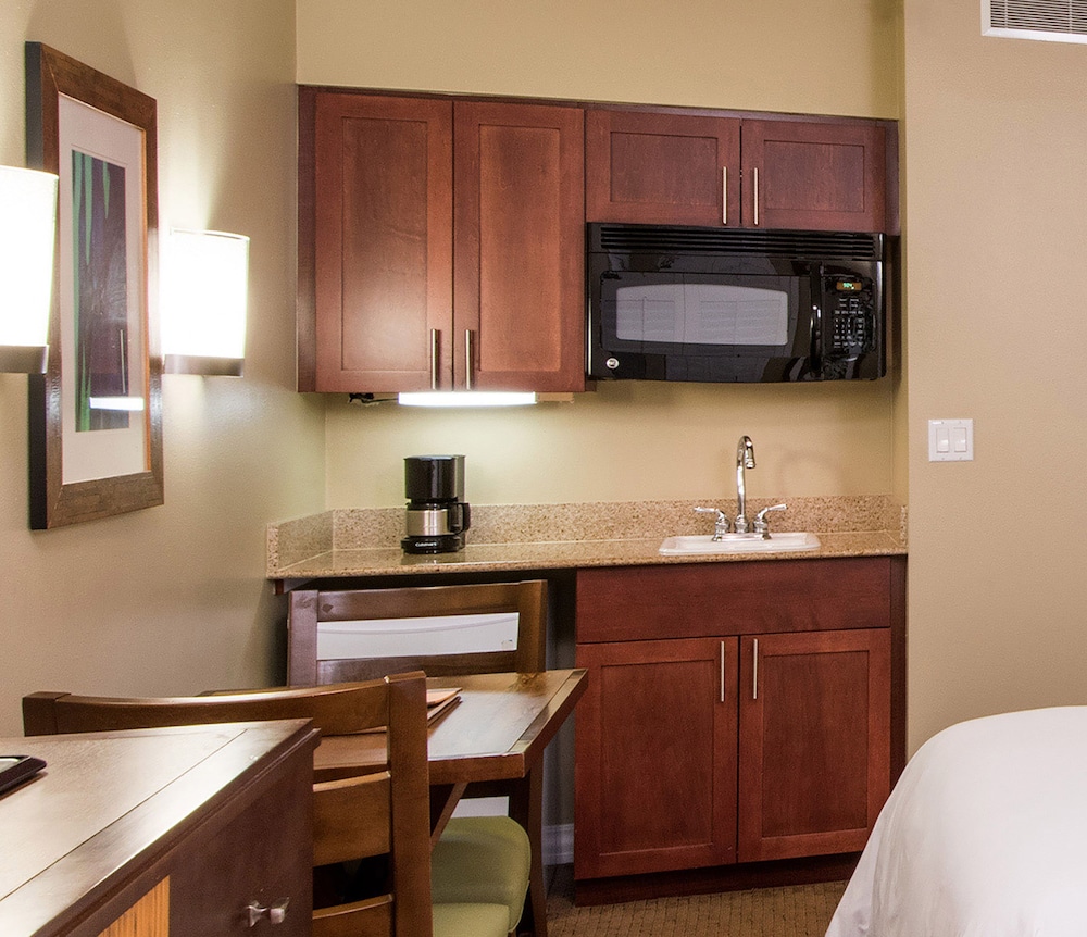 Hilton Grand Vacations Club at Hilton Hawaiian Village 8/50