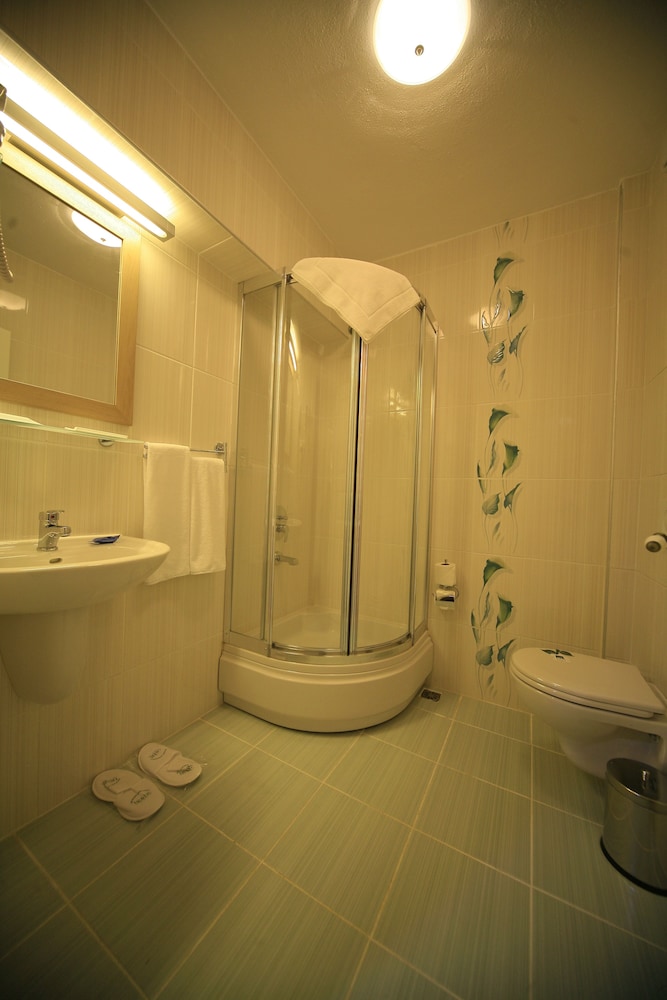 Iksir Resort Town Hotel 30/68